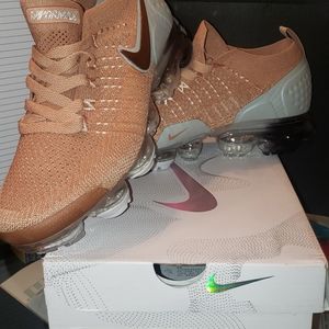 7.5 Nike Vapormax FlyKnit 2